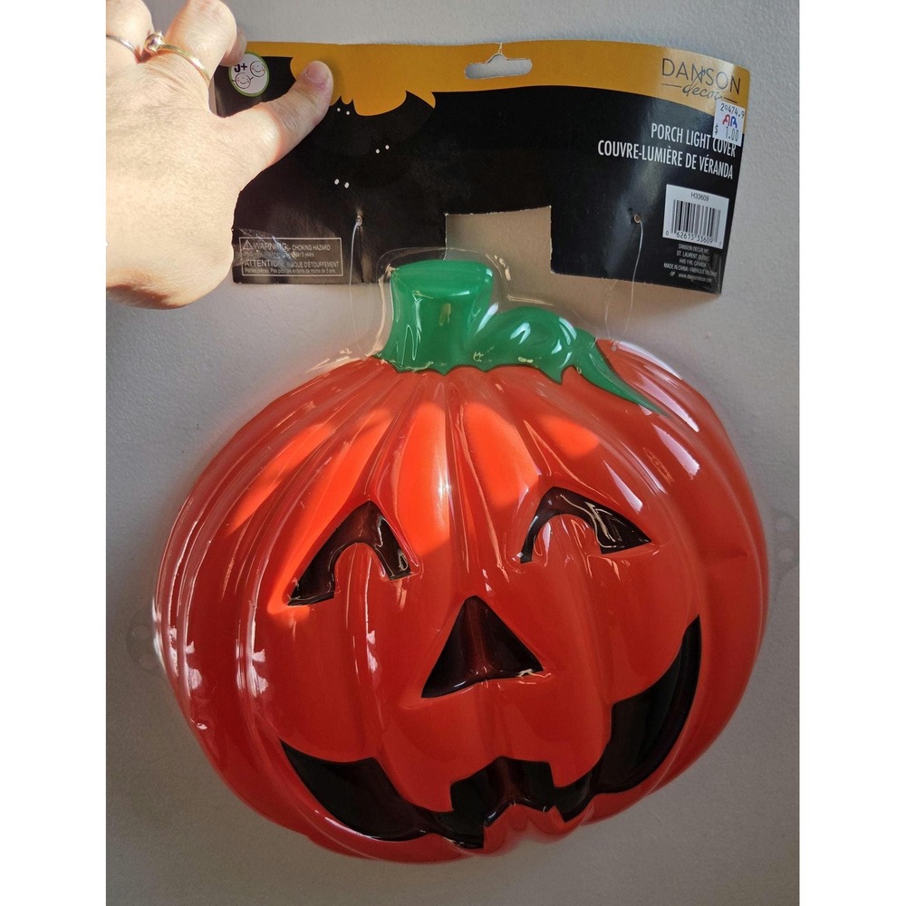 Vintage Halloween Witch Cauldron Plastic Wall Decor Black Cat Pumpkin